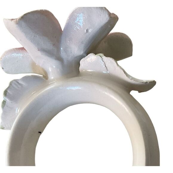 Burgundy Cloth Napkins and Ceramic Floral Napkin Rings - Picture 3 of 3